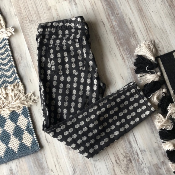 Free People Denim - FINAL ⬇️ Free People Gray Arrow Printed Jeans